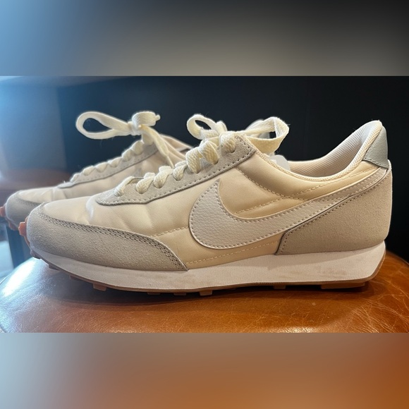Nike Daybreak Sneakers in White Gum - Picture 6 of 8